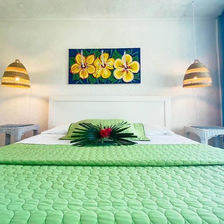 Greenwood Beach Resort Bailey Town  المظهر الخارجي الصورة