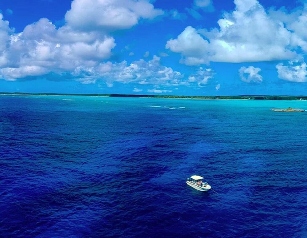Greenwood Beach Resort Bailey Town  المظهر الخارجي الصورة