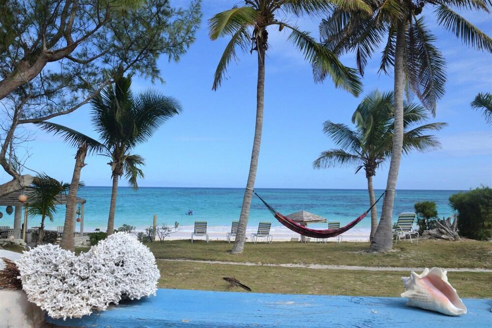 Greenwood Beach Resort Bailey Town  المظهر الخارجي الصورة